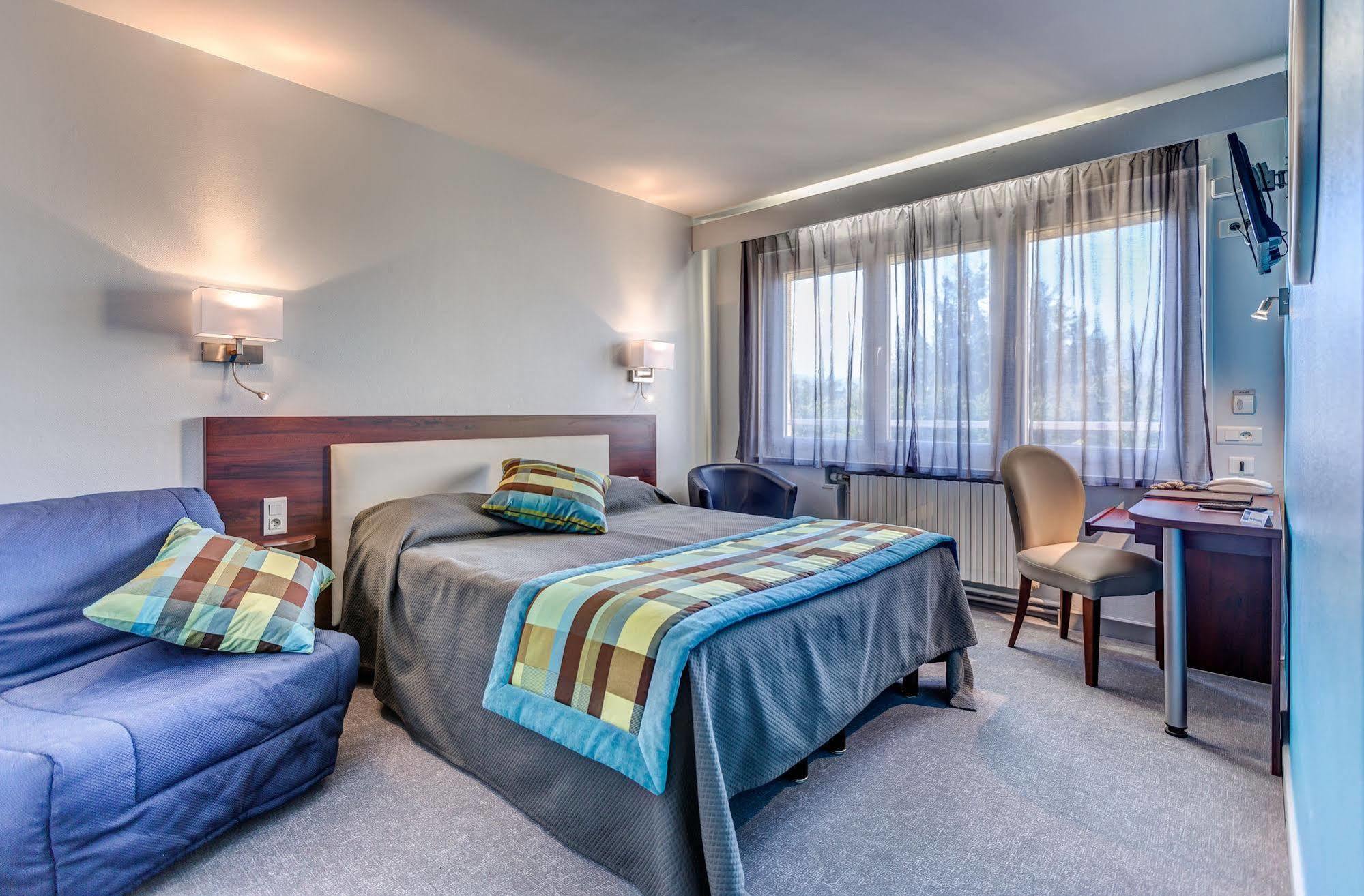 Le Pacifique Citotel Riom Buitenkant foto
