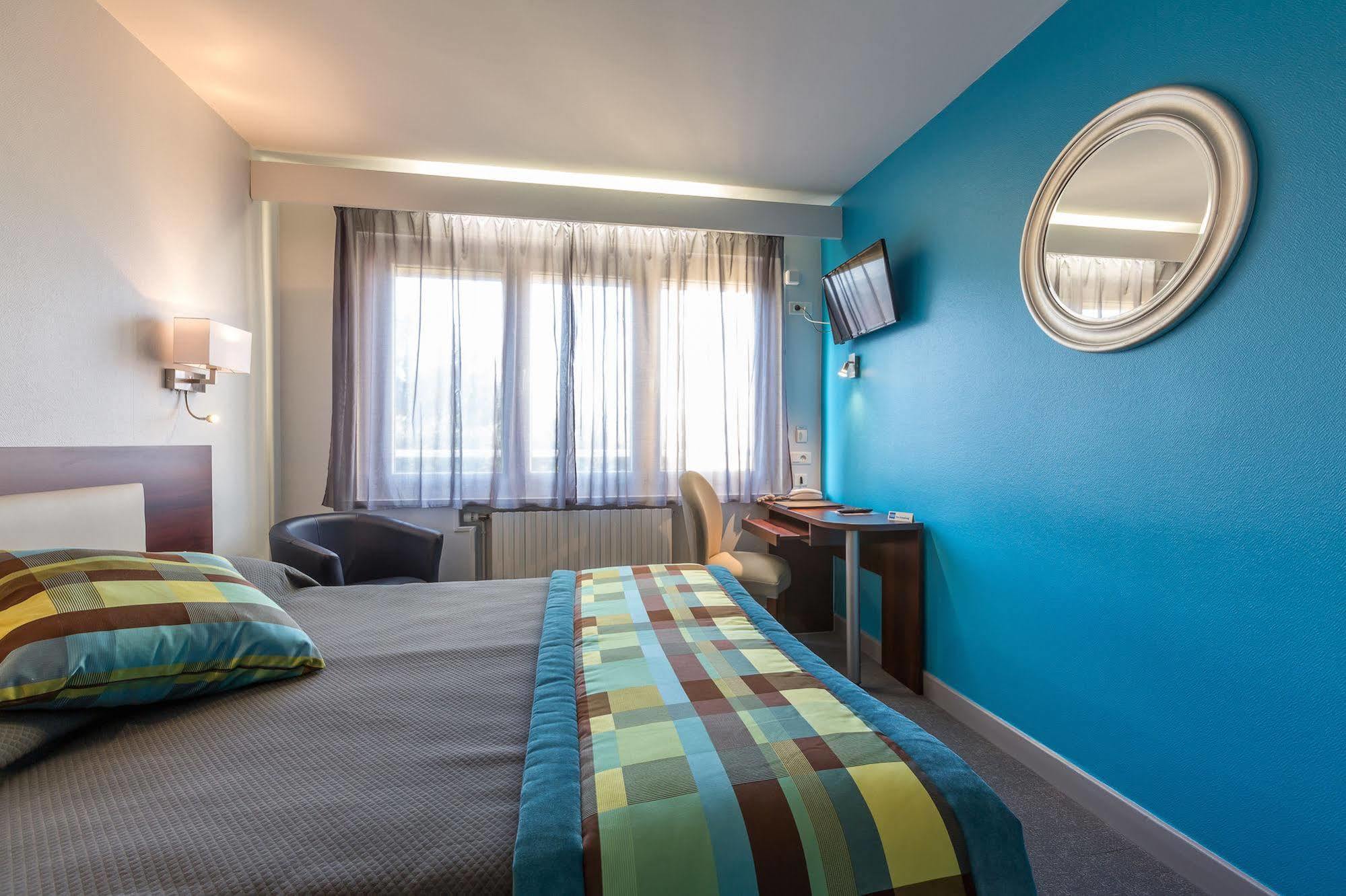 Le Pacifique Citotel Riom Buitenkant foto