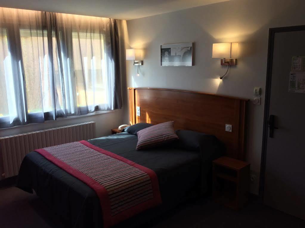 Le Pacifique Citotel Riom Buitenkant foto